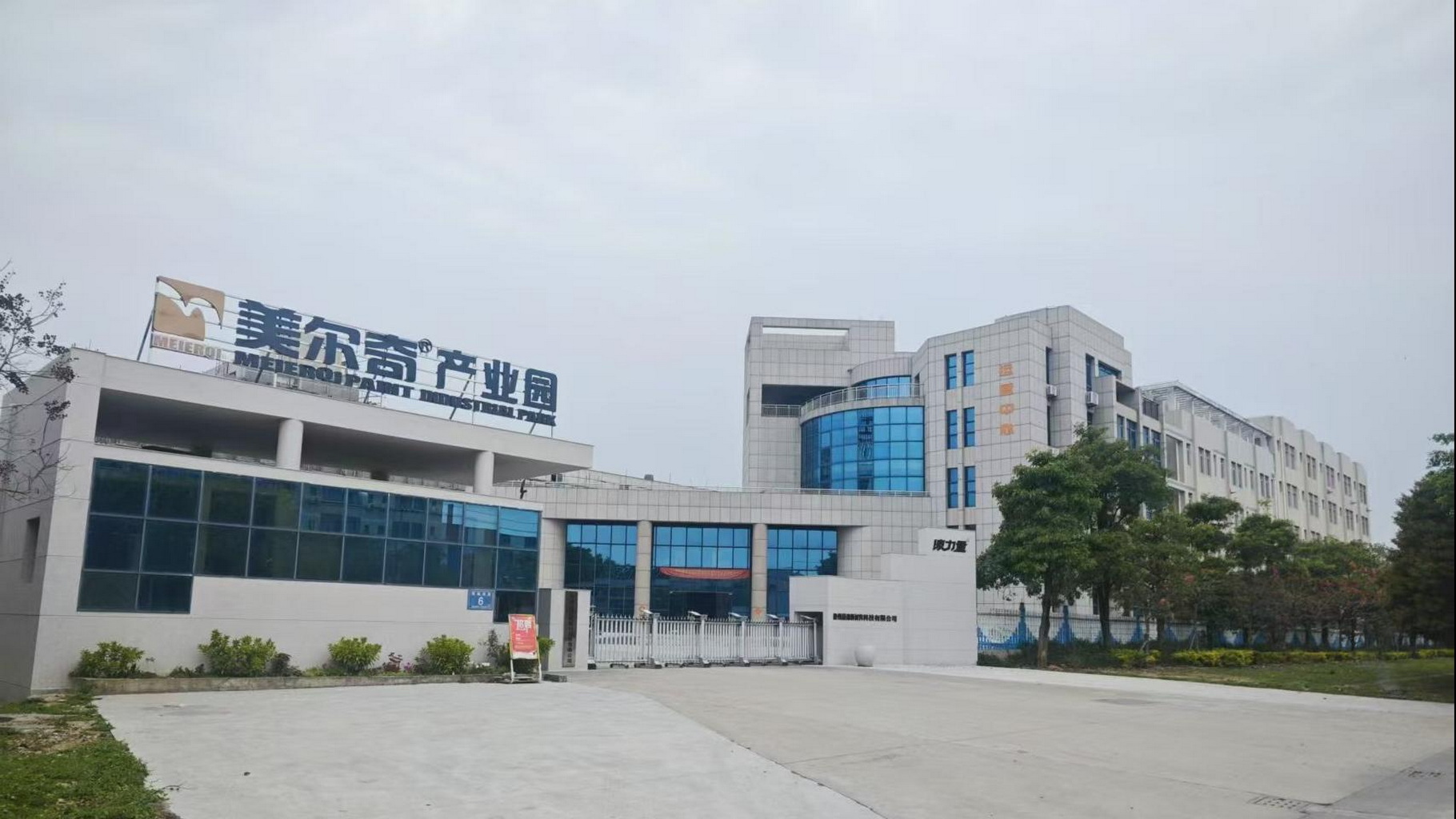 fengmian-766.jpg